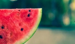 吃瓜之余深度解析,深度解析娱乐圈的舆论操控与心理战