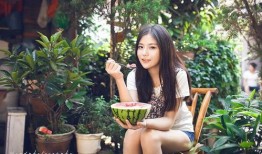 青春吃瓜图片,笑谈世间百态