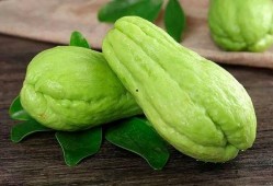 胶瓜多久能炒熟吃,烹饪时间揭秘